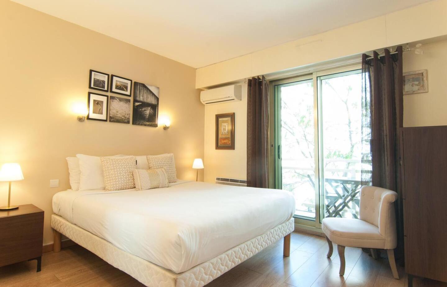 Elegant Apt W/2 Terraces/Mins To Beach & Shops Антиб Экстерьер фото