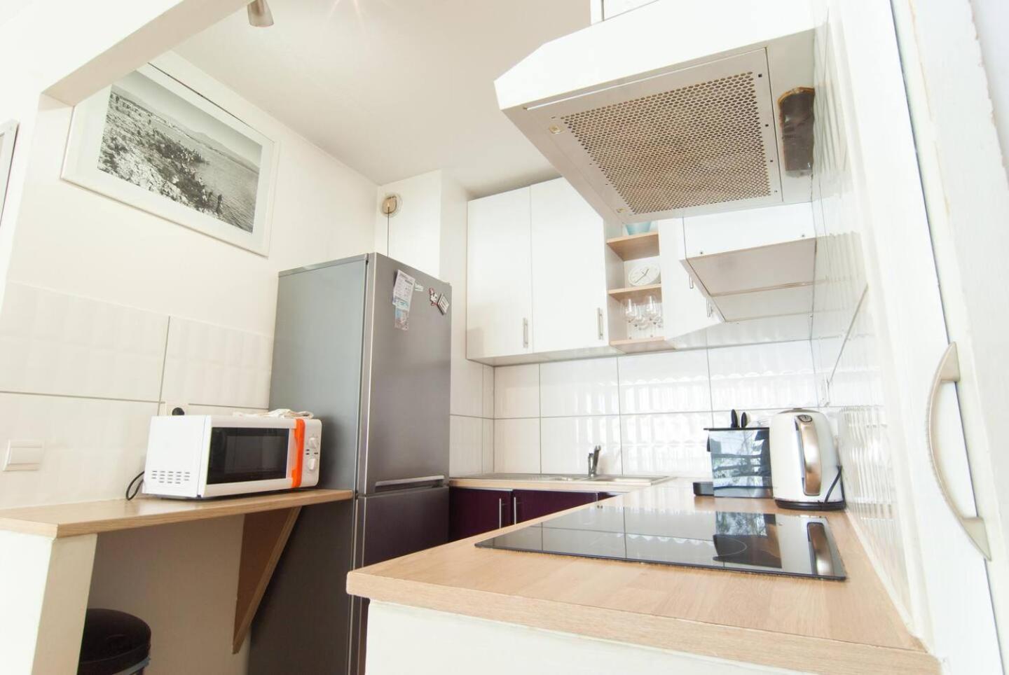 Elegant Apt W/2 Terraces/Mins To Beach & Shops Антиб Экстерьер фото